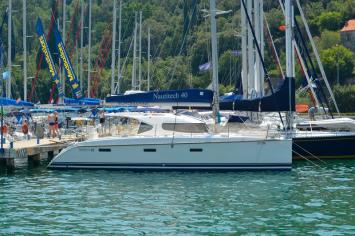 Yachtcharter Nautitech40 5