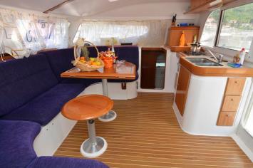 Yachtcharter Nautitech40 11