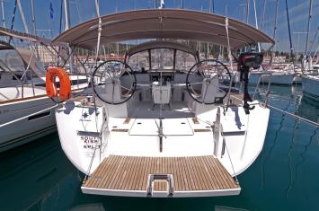 Yachtcharter SunOdyssey469 3