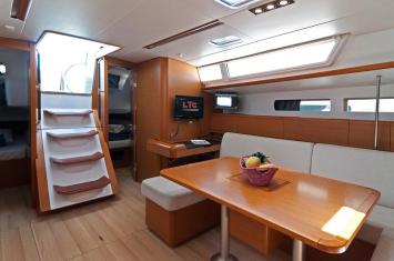 Yachtcharter SunOdyssey469 6