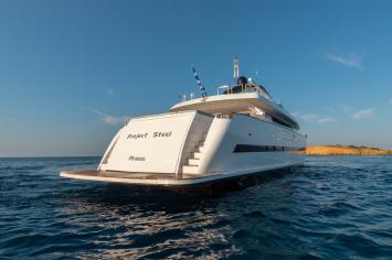 Yachtcharter Bugari100 35