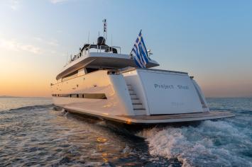 Yachtcharter Bugari100 44