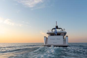 Yachtcharter Bugari100 46
