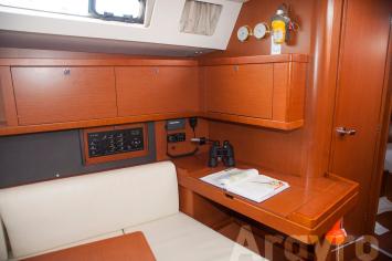 Yachtcharter Oceanis45 22