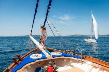 Yachtcharter Dona 12