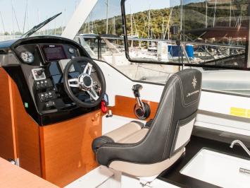 Yachtcharter MerryFisher795 14