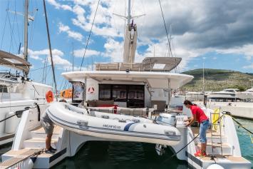 Yachtcharter FountainePajotSaona47 3