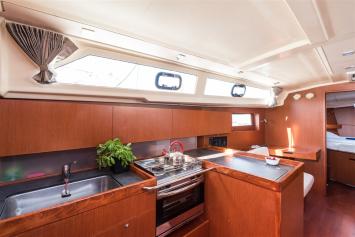 Yachtcharter Oceanis41 17