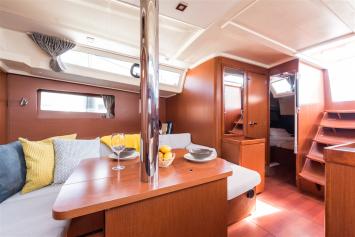 Yachtcharter Oceanis41 21