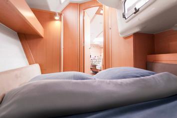 Yachtcharter Delphia37 13