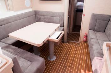 Yachtcharter Elan45Impression 14