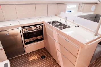 Yachtcharter Elan45Impression 25