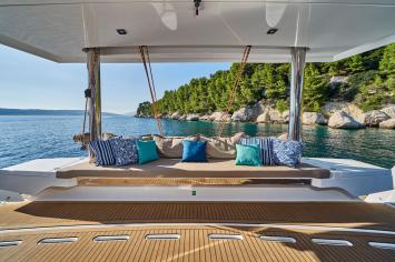 Yachtcharter Bali5 10