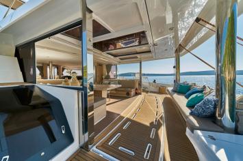 Yachtcharter Bali5 11