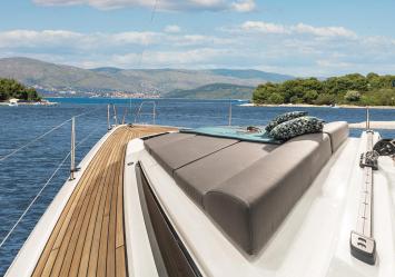 Yachtcharter BavariaC42 6