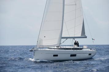 Yachtcharter BavariaC50Style 31cab