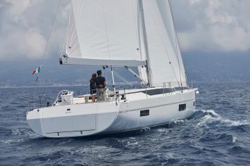 Yachtcharter BavariaC50Style 41cab 4