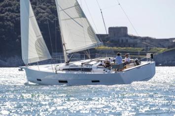 Yachtcharter Dufour430GrandLarge 3