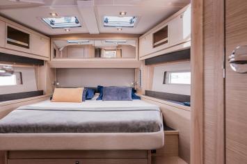 Yachtcharter Dufour470 6