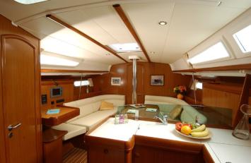 Yachtcharter SunOdyssey39i 9