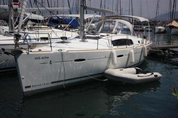 Yachtcharter Oceanis40