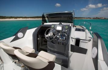 Yachtcharter BeneteauFlyer7 5