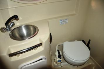 Yachtcharter FourWinns278Vista 16