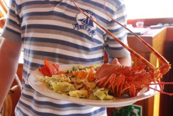 Yachtcharter GuletLinda 17