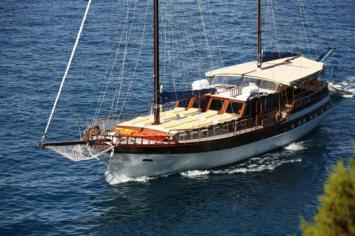 Yachtcharter GuletLinda 23