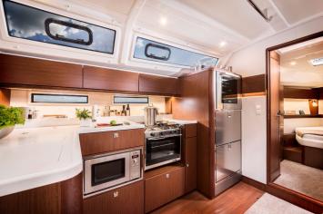 Yachtcharter BavariaCruiser46Style 8