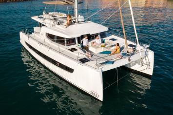 Yachtcharter Bali4 9