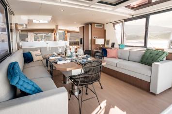 Yachtcharter Bali4 18