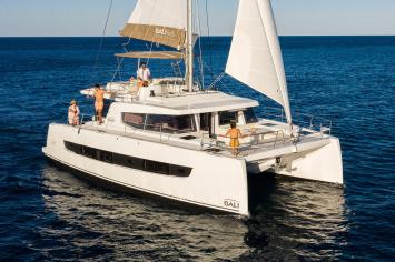 Yachtcharter Bali4