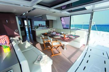 Yachtcharter Bali4 5