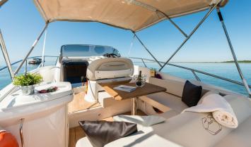 Yachtcharter Cranchi30endurance 2