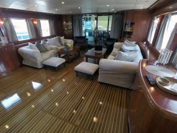 Yachtcharter Johnson87 10