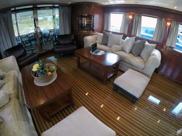 Yachtcharter Johnson87 12