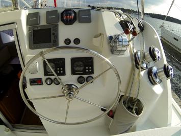Yachtcharter Leopard38 4