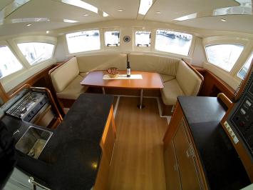 Yachtcharter Leopard38 7