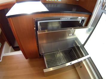 Yachtcharter Leopard38 11