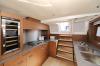 Yachtcharter lagoon 620 5 cabin galley