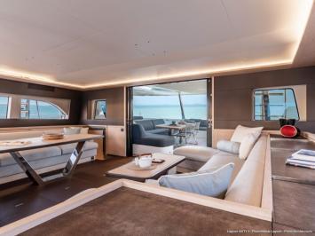 Yachtcharter Lagoon Sixty 5 Salon12