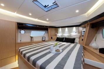 Yachtcharter Virtess420Fly 22