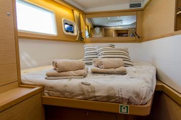 Yachtcharter Lagoon450F 12