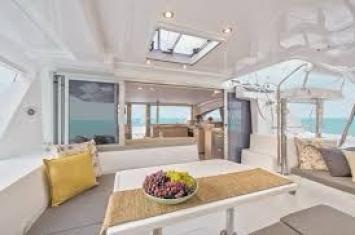 Yachtcharter Leopard40 5