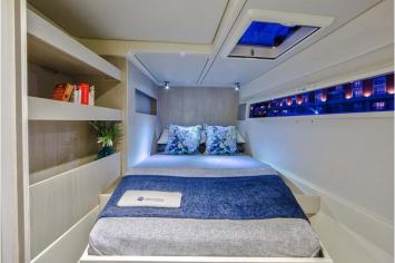 Yachtcharter Leopard48 42cab 7