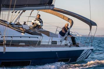 Yachtcharter Dufour470 12