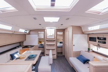 Yachtcharter Dufour470 17