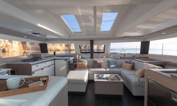 Yachtcharter Elba45 18