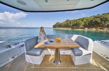 Yachtcharter SunseekerManhattan55 28